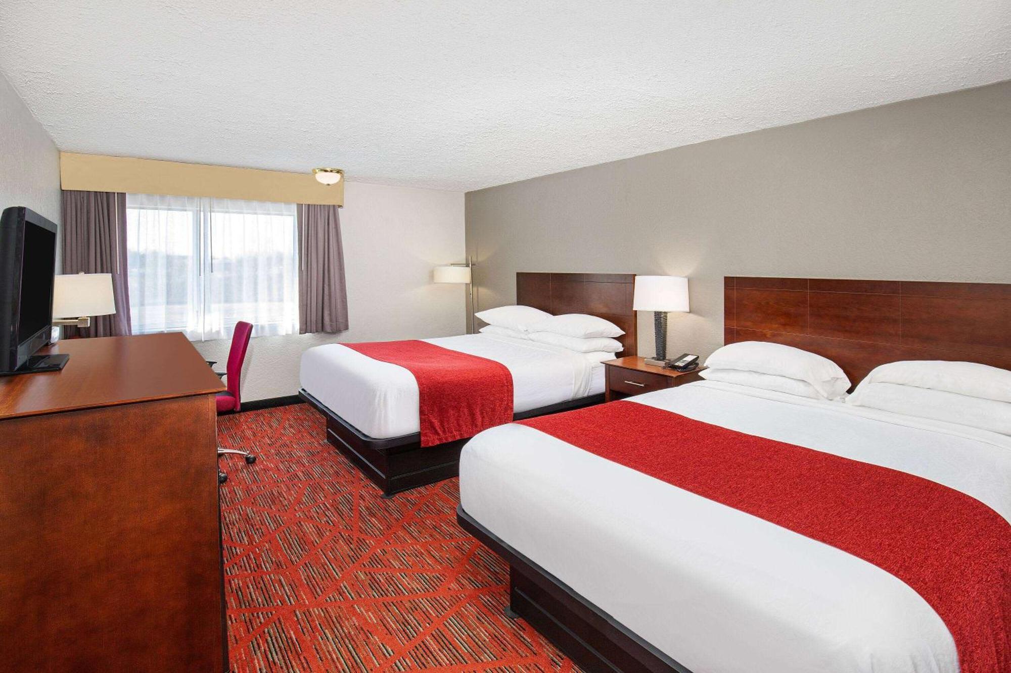 Ramada By Wyndham Bowling Green Extérieur photo