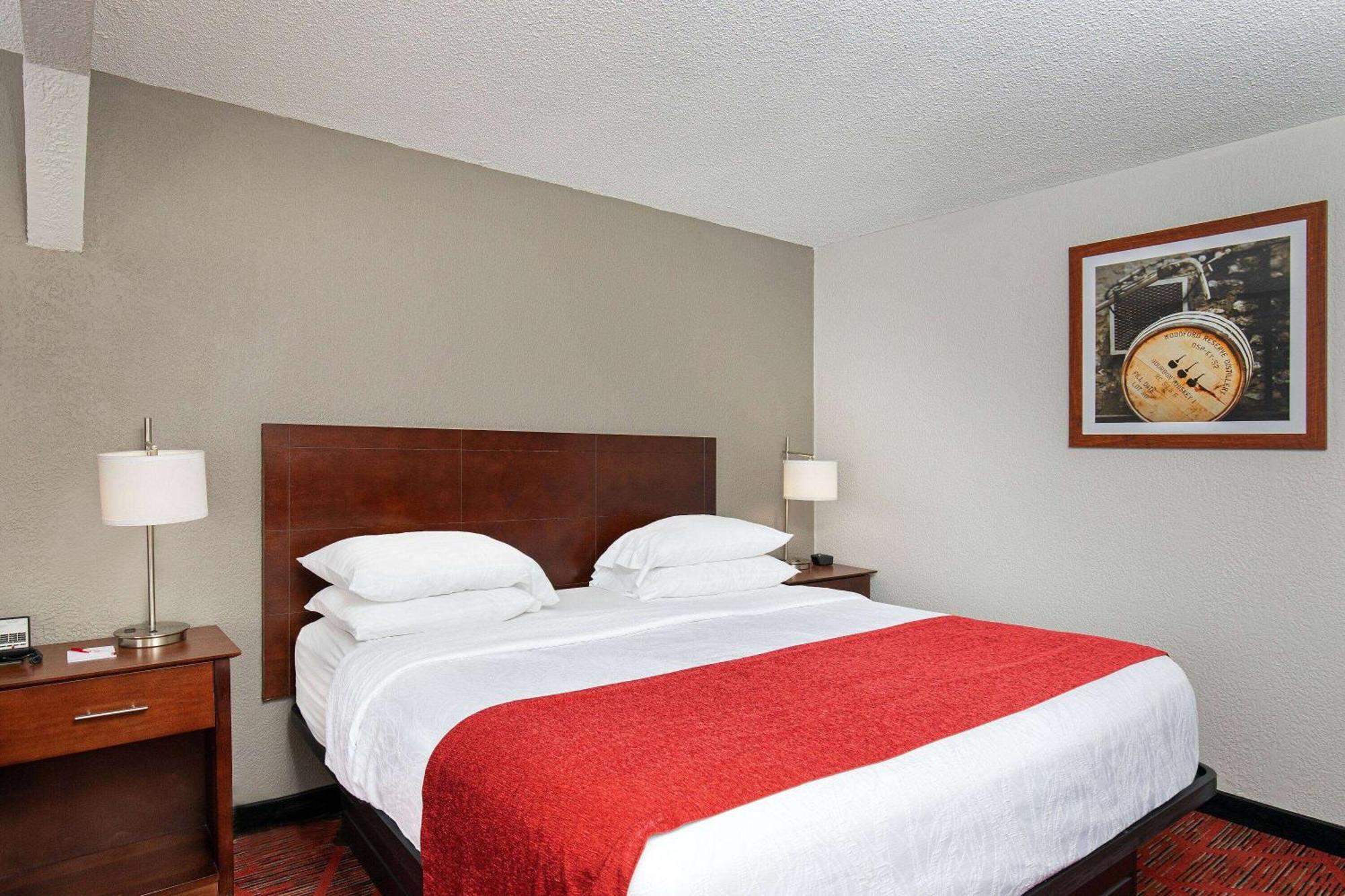 Ramada By Wyndham Bowling Green Extérieur photo